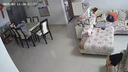 HKMW華為機（HUAIWEI）適用監控攝像頭無(wú)線(xiàn)wifi可連遠程手機家用監控器雙鏡頭帶屏幕室外戶(hù)外360度無(wú)死 高清日夜全彩+無(wú)限循環(huán)錄像卡+全功能全配件+5米線(xiàn) 曬單實(shí)拍圖
