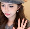 伊燦簡(jiǎn)約懸月圈圈仿珍珠耳環(huán)女高級(jí)感名媛耳飾2025年新款爆款設(shè)計(jì)耳圈 懸月圈圈珍珠耳環(huán) 曬單實(shí)拍圖