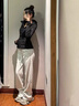 蕓蕁羽絨服女2025新款瑜伽服女短款白鴨絨修身顯瘦冬季保暖連帽戶(hù)外運 MON 黑色 XL 修身健【110-125斤】 曬單實(shí)拍圖