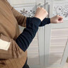 JIOESC羽絨服套袖女防臟隱形專(zhuān)用秋冬季辦公室工作寬松短款套袖白色護袖 【黑色】羽絨服袖套 均碼（成人兒童都可用） 曬單實(shí)拍圖