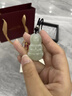 胖東來(lái)品質(zhì)保真天然玉石吊墜和田玉觀(guān)音掛墜青玉項鏈掛件護身符 淺色中號觀(guān)音吊墜/尺寸約44*26M 曬單實(shí)拍圖