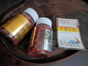 野釣者釣魚(yú)餌料鯽魚(yú)鯉魚(yú)草魚(yú)羅非青魚(yú)黑坑通殺魚(yú)飼料直接掛鉤顆粒 【1瓶小顆粒+1瓶大顆?！克碗p鉤 曬單實(shí)拍圖
