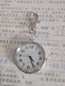 大數字清晰夜光 鑰匙扣掛表護士學(xué)生考試用進(jìn)場(chǎng)公務(wù)員懷表老人 銀色 曬單實(shí)拍圖