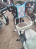 貝初眾電動(dòng)車兒童座椅前置電瓶車摩托車通用寶寶嬰兒小孩安全座椅坐凳 【升級(jí)款】加大腳墊+一鍵旋轉(zhuǎn) 車型通用加倍穩(wěn)固可升降 曬單實(shí)拍圖