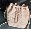 CHARLES&KEITH絎縫菱格鏈條水桶包雙肩包包女包女友生日禮物CK2-10701506 Light Pink淺粉色 M 曬單實(shí)拍圖