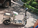 愛(ài)瑪電動(dòng)自行車(chē)歡樂(lè )豆48V12Ah鉛酸電池續航40km新國標迷你踏板 源彩新茶白 曬單實(shí)拍圖