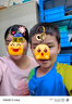 特步（XTEP）兒童童裝男女童小童拼色圓領(lǐng)短袖針織衫 皇家藍 120 曬單實(shí)拍圖