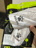 卡爾美（KELME）足球護腿板比賽訓練護小腿減震加厚插板專(zhuān)業(yè)護具 白灰 L 曬單實(shí)拍圖