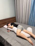 馥棉抱枕男生款睡覺(jué)專(zhuān)用側睡夾腿大人海馬冰絲涼感長(cháng)條枕成人男孩趴睡 新款-夏季涼感抱枕【冰川灰】 105cm*25cm 含枕芯 成人大號 曬單實(shí)拍圖