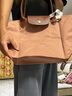 瓏驤（LONGCHAMP）新品 女士中號長(cháng)柄可折疊手提單肩購物袋餃子包托特包女包 2605 089 P96 茶粉色 曬單實(shí)拍圖