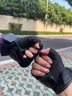 時(shí)鳥(niǎo)騎行手套半指摩托車(chē)夏季透氣露指騎車(chē)手套騎行男士戶(hù)外運(yùn)動(dòng)手套 半指護(hù)甲【紅色】（均碼） 透氣舒適-PE護(hù)殼 曬單實(shí)拍圖