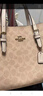 蔻馳（COACH）【品牌直供】女士MOLLIE25中號手提單肩斜挎托特包奶茶色CV965 曬單實(shí)拍圖