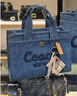 蔻馳（COACH）新款女士CARGO 26號丹寧款牛皮革托特包斜挎包通勤女包 B4/靛藍色 曬單實(shí)拍圖