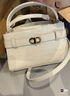 CHARLES&KEITH鱷魚紋凱莉包手提斜挎婚包包女包生日禮物CK2-50270880-1 Ivory象牙色 S 曬單實拍圖