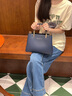 寶加力（bugatti）包包女包奢侈品牌2025年女款手提包斜挎單肩包七夕情人節(jié)生日禮物 藏藍(lán)色 中包 曬單實(shí)拍圖
