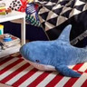 宜家（IKEA）BLAHAJ布羅艾鯊魚(yú)抱枕公仔玩偶生日毛絨玩具網(wǎng)紅睡覺(jué)可愛(ài) 鯊魚(yú)100 cm 曬單實(shí)拍圖
