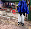 四腳遮雨帳篷戶外擺攤用四角雨棚太陽大傘折疊遮陽棚伸縮式防雨蓬 2*3加強(qiáng)黑架藍(lán) 曬單實(shí)拍圖