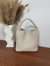 viney編織包包女包輕奢手提水桶包斜挎包生日新年禮物送女友老婆 【白色】實(shí)用高檔小包 時(shí)尚品牌百搭休閑小眾洋氣單肩包 曬單實(shí)拍圖
