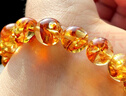 炫夏附證書(shū)天然琥珀手鏈花珀手串散珠圓珠男女款精選品質(zhì)配珠配飾 附證書(shū)天然琥珀手串直徑約12毫米單圈 曬單實(shí)拍圖