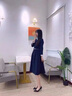 羅蒙（ROMON）輕奢女裝連衣裙女2024早春新款時(shí)尚氣質(zhì)減齡木耳領(lǐng)系帶顯瘦a字裙 藍色 M 曬單實(shí)拍圖