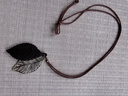 沁度復(fù)古項(xiàng)鏈民族風(fēng)毛衣鏈長款女百搭掛件掛飾配飾簡約吊墜裝文藝飾品 百搭皮葉子 曬單實(shí)拍圖