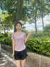 phigeer戶(hù)外跑步女運動(dòng)套裝夏季后口袋可放手機短袖瑜伽服速干健身訓練服 粉紫兩件套（黑短褲） M 曬單實(shí)拍圖