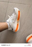 耐克頂級邁柔男子透氣輕便跑步鞋冬季新款專業(yè)NIKE VOMERO IQ4035 100帆白/黑/椰奶色/荷蘭橙 42.5 曬單實(shí)拍圖