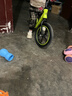 LONGDIO兒童平衡車(chē)寶寶滑步車(chē)2-3-6-12歲無(wú)腳踏減震鎂合金寶寶滑行車(chē) 14寸【鎂合金車(chē)架+橡膠充氣輪】 綠色 曬單實(shí)拍圖