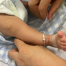中國黃金光面足銀手鐲寶寶款銀鐲子一對新生兒滿(mǎn)月周歲禮物送嬰兒百日生日 足銀手鐲寶寶款-20g【京速達】 曬單實(shí)拍圖