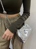 優(yōu)歆銀色女包小包斜挎包女款2025年包包女包單肩包小眾輕奢時尚簡約 【銀色】 長20寬12厚7cm 曬單實拍圖