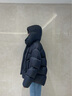 波司登（BOSIDENG）25新款羽絨服女短款90絨泡芙時(shí)尚百搭冬季厚款保暖外套B250243104 幻夜黑-自然光8633 M 165/88A 體重約125-140斤 曬單實(shí)拍圖