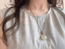 老鳳祥和田玉項鏈簡(jiǎn)約時(shí)尚平安福袋吊墜送女友生日紀念日中秋節禮物 平安福袋吊墜/老鳳祥品牌包裝 曬單實(shí)拍圖
