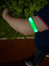 威爾基夜跑裝備發(fā)光跑步手臂燈跑步手臂帶夜間反光臂環(huán)帶警示臂帶手環(huán) 綠色usb充電款【1個(gè)裝配數據線(xiàn)】 【魔術(shù)貼設計 一鍵式開(kāi)關(guān)】 曬單實(shí)拍圖