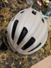 塔斯隊(duì)長(zhǎng)（TOSUOD）自行車頭盔變色磁吸風(fēng)鏡山地車男女安全帽公路車一體成型騎行裝備 奶茶色【升級(jí)磁吸風(fēng)鏡】隨光變色 L碼 曬單實(shí)拍圖