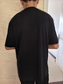 真維斯（Jeanswest）冰絲中袖男2025夏季簡(jiǎn)約印花寬松冰感速干短袖T恤男士大碼上衣服 黑色(月下貓胸標(biāo)_右下標(biāo)) M (170) (30天質(zhì)量問題全額退) 曬單實(shí)拍圖