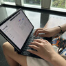 BENWIS【觸點(diǎn)直連】ipad妙控鍵盤(pán)觸點(diǎn)連接懸浮磁吸Apple蘋(píng)果平板air7/6/5/4保護殼10代11/13英寸一體磁吸 官配黑【觸點(diǎn)直連/免藍牙/免充電】 【ipad Air7/ Air6】 曬單實(shí)拍圖
