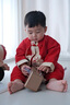 G.DUCKKIDS小黃鴨滿月嬰兒衣服春秋新生兒連體衣中國風百天男女寶寶周歲禮服 紅色金鎖禮服+掛件 66cm 66碼0-3月建議寶寶4-6公斤 曬單實拍圖