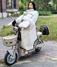 初構想（CHUGOUXIANG）加厚1500G加長(cháng)電動(dòng)車(chē)擋風(fēng)被特大護肩冬季2025新防水防風(fēng)雨罩電瓶 米【1500g厚絨棉】少一克免費退 特大護肩 曬單實(shí)拍圖