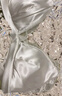 ubras25年春日桃花蕾絲法式三角杯美背文胸罩女緞面質(zhì)感內衣 白色 S 70A/70B/70C 曬單實(shí)拍圖