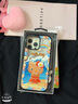 CASETIFY Sun-Kissed 三麗鷗家族系列 HelloKitty沙灘草裙舞 適用于iPhone16/15 Plus/Pro/Max手機(jī)殼 透明黑框Magsafe iPhone 16 Pro 曬單實(shí)拍圖