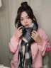 CharisKitty小c&k圍巾女秋冬季2025新款韓系氛圍感披肩保暖格子圍脖生日禮物 CK圍巾-黑灰色【限定禮盒包裝】 曬單實拍圖