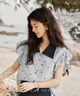 謎秀法式碎花連衣裙女2025夏季新款V領(lǐng)度假風(fēng)設計感收腰溫柔長(cháng)裙子 杏底紅花 L 曬單實(shí)拍圖