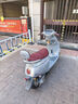 愛(ài)瑪電動(dòng)自行車(chē)Q7豪華復古長(cháng)續航強動(dòng)力智能安全雙人電瓶車(chē)【4G定位】 云母銀 曬單實(shí)拍圖