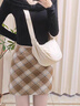 歌詩(shī)慧格子短裙毛呢半身裙秋冬2025新款裙子包臀裙高腰顯瘦小個(gè)子a字裙 卡其大格毛呢短裙【加絨】 S 曬單實(shí)拍圖
