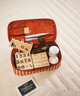 無(wú)印良品（MUJI）再生聚酯纖維化妝包 居家 旅行 化妝品收納 便攜 洗漱包 新品 平型 紅色格紋 曬單實(shí)拍圖