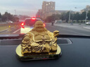 車(chē)咔咔汽車(chē)擺件彌勒佛中控臺高檔男香水車(chē)內飾品保平安符車(chē)載創(chuàng  )意裝飾品 沙金彌勒佛【擺件】+菩提子 曬單實(shí)拍圖