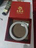 老鳳祥天山翠玉手鐲女士寬條玉鐲子飾品情人節媽媽生日禮物女友老婆 【少翠典雅】飄花顏色淺數量少 56圈口95-105斤 曬單實(shí)拍圖