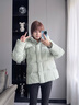 Teenie Weenie小熊女裝簡(jiǎn)約羽絨服2025冬季新款可拆卸連帽泡芙外套 淺綠色 S 曬單實(shí)拍圖