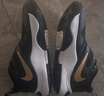 NIKE 耐克童鞋男童籃球鞋 TEAM HUSTLE 易穿脫魔術(shù)貼兒童運動(dòng)鞋小童 曬單實(shí)拍圖