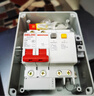 德力西電氣 DELIXI ELECTRIC空氣開(kāi)關(guān)防水盒戶(hù)外帶鎖插座箱盒子充電樁漏電保護器配電箱 5回路+2P40A漏保7KW瓦充電樁用 曬單實(shí)拍圖